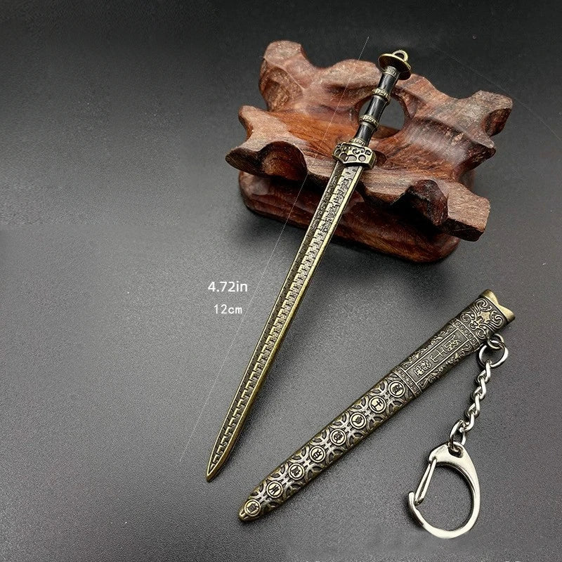 Many models of metal scabbard of famous ancient swords, keychain pendant of small unopened blade weapons