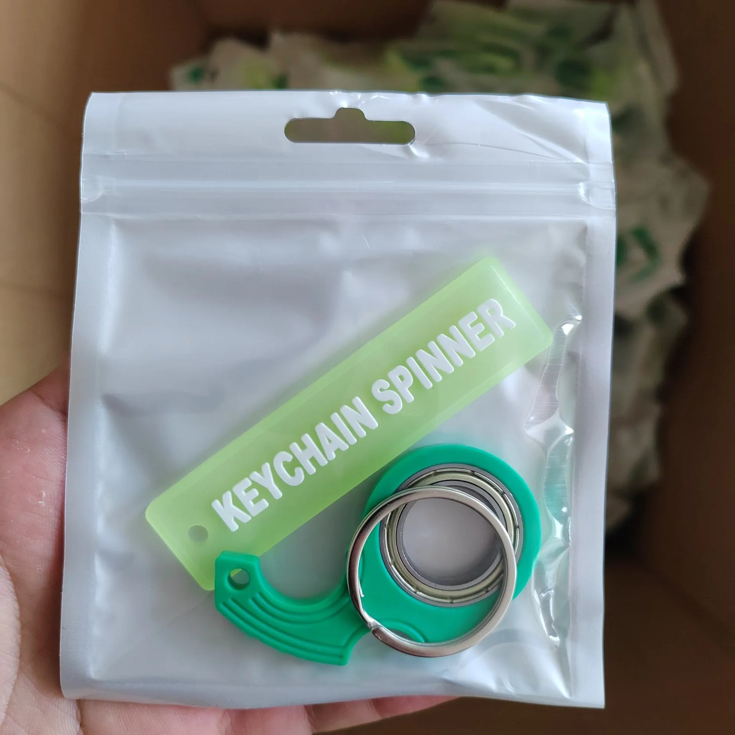 American fidget spinner, spin key chain, karambit, metallic texture, personality, trendy toys, small pendants, anti-anxiety toys