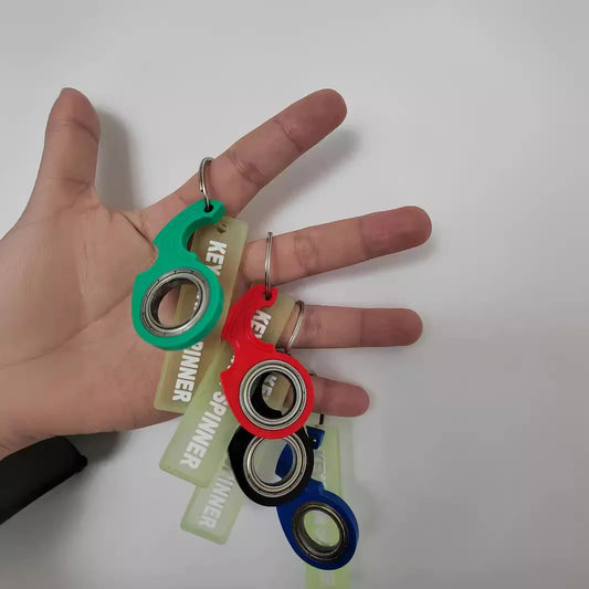 American fidget spinner, spin key chain, karambit, metallic texture, personality, trendy toys, small pendants, anti-anxiety toys